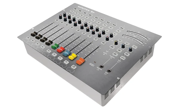 The Sonifex S0v2 is a high quality yet simple to operate radio broadcast mixer ideally suited to community radio stations, for educational purposes and for internet radio.