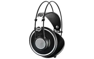 AKG K702