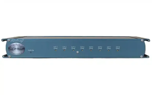 The Glensound ADA 1:8G is a high-performance 8-way mono analogue distribution amplifier
