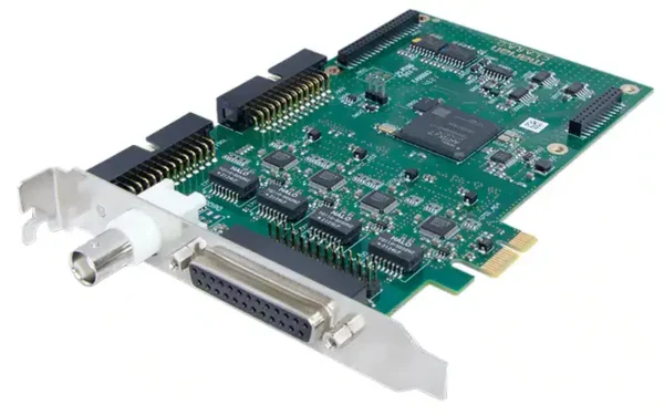 The Marian Clara D is the perfect entry to pure digital signal processing. HD audio quality with 24 Bit and sample resolutions of up to 192 kHz.