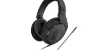 The Sennheiser HD 200 PRO monitoring headphones deliver powerful studio sound wherever you are.
