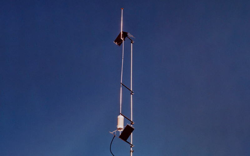 Isotron 400 AM Antenna compact AM broadcast antenna